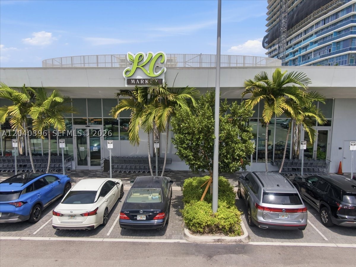 Hallandale Beach photo 2