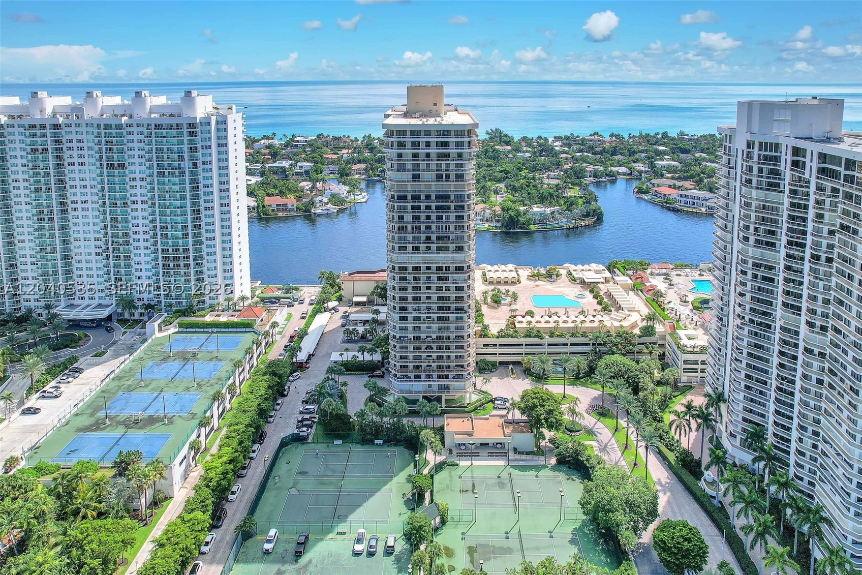 Aventura photo 4