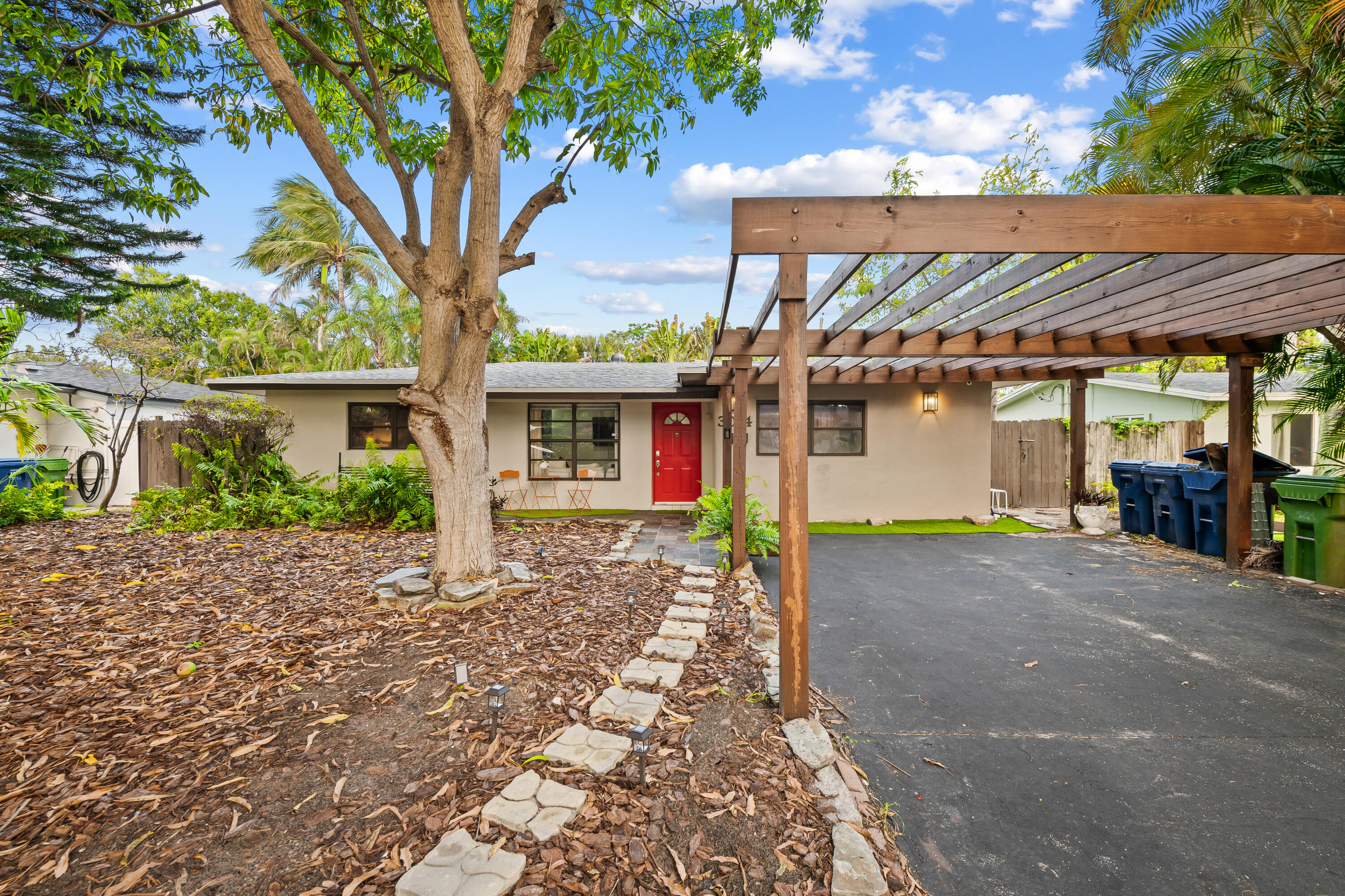 Wilton Manors photo 1
