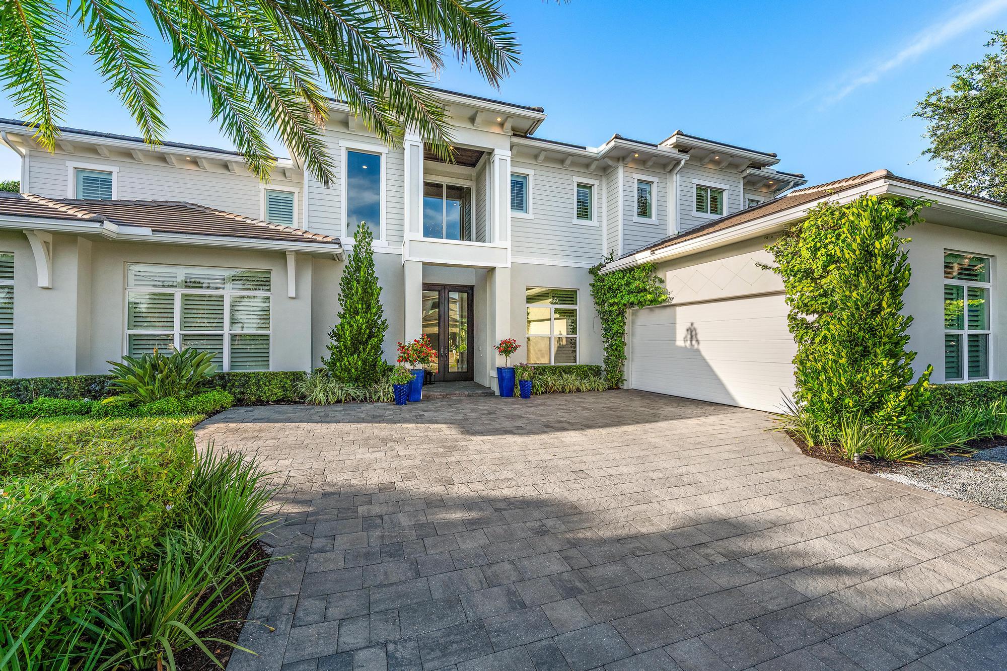 Palm Beach Gardens photo 2
