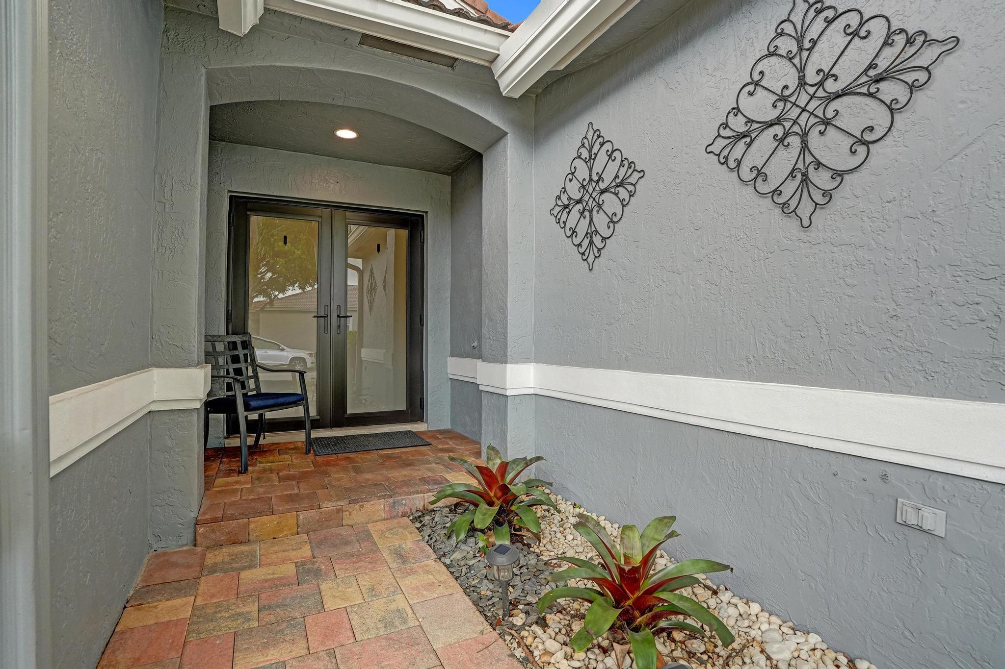 Pembroke Pines photo 4