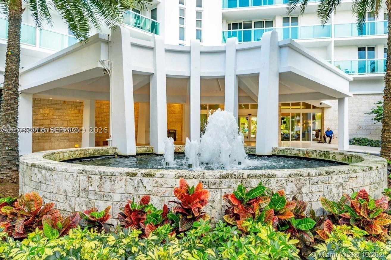 Sunny Isles Beach photo 2