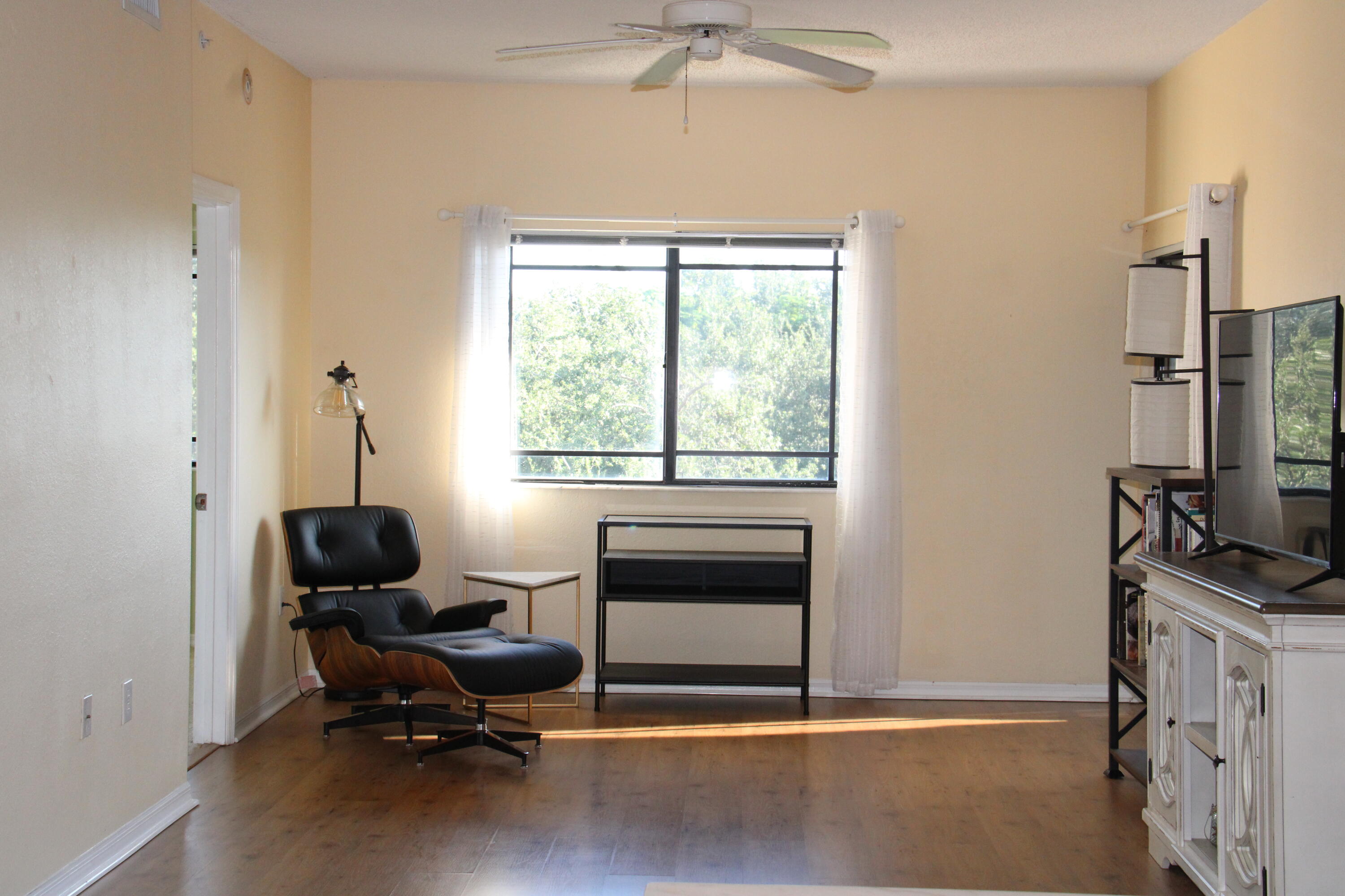 Palm Beach Gardens photo 1