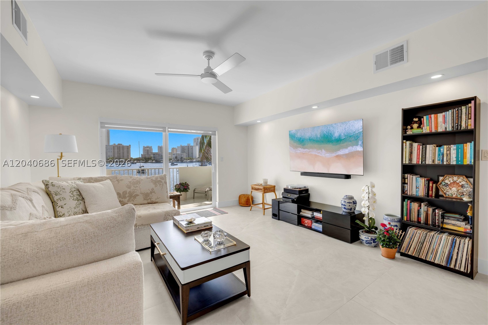 Hallandale Beach photo 4
