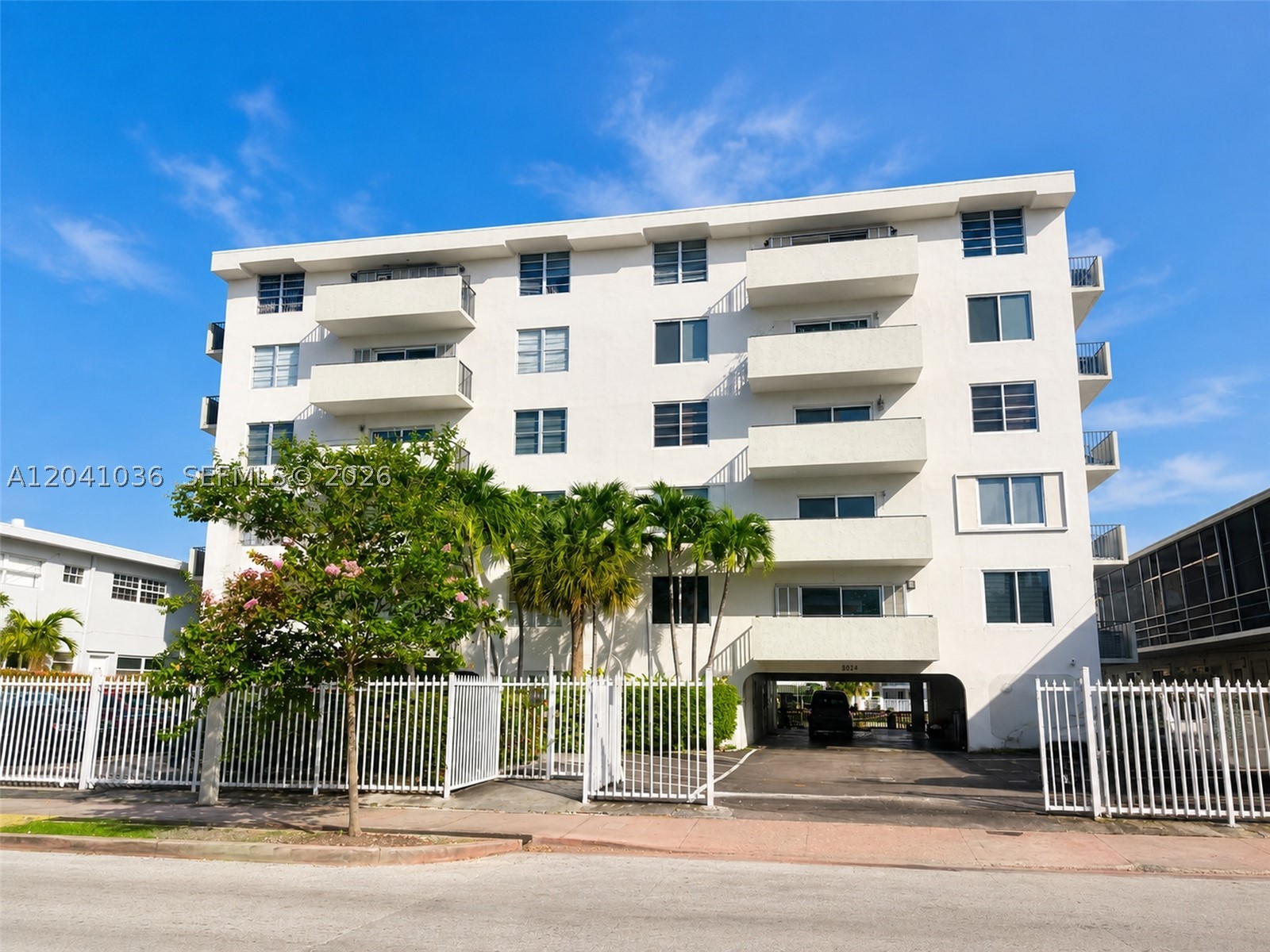 Miami Beach photo 2