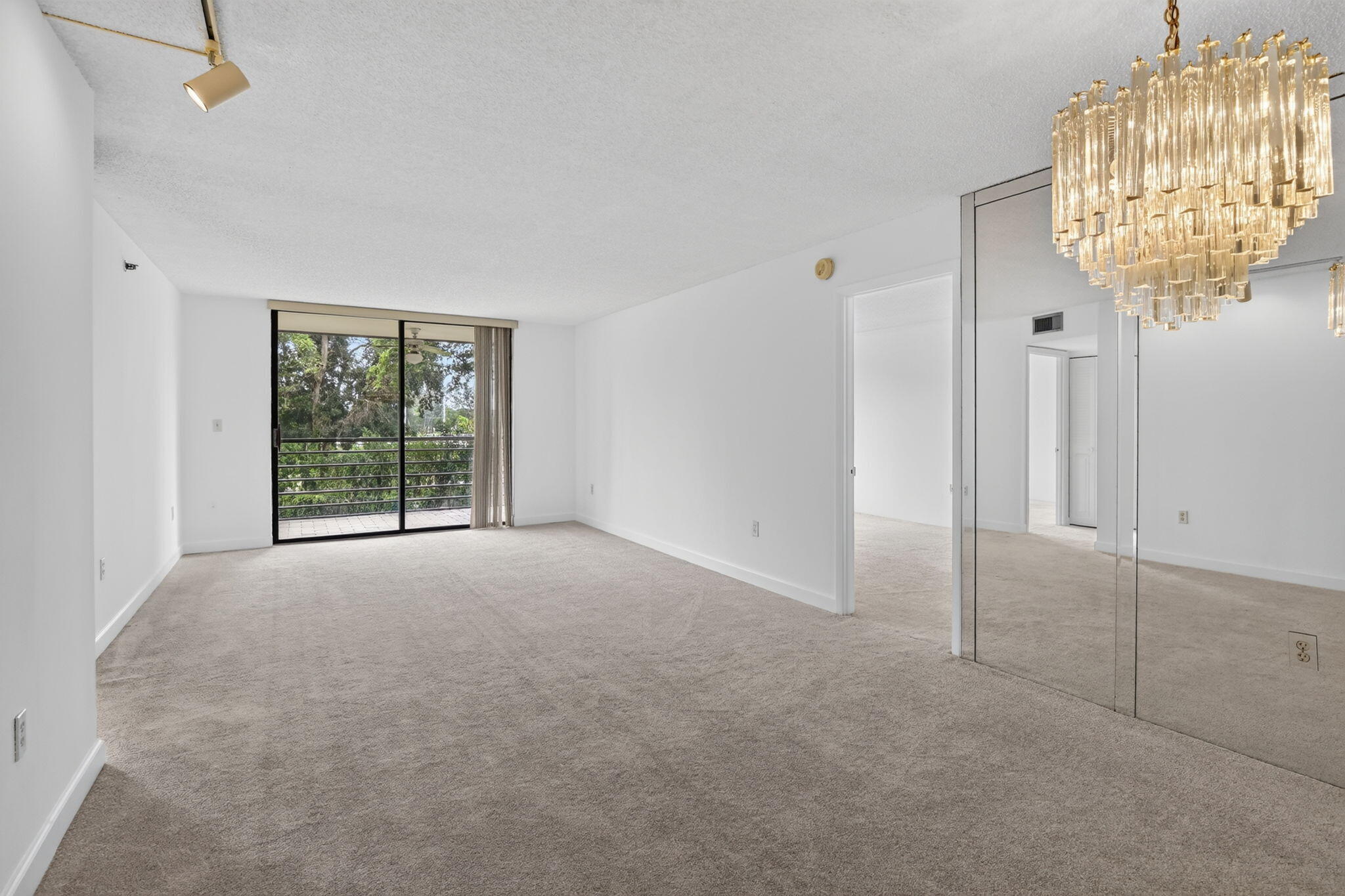 Pembroke Pines photo 5