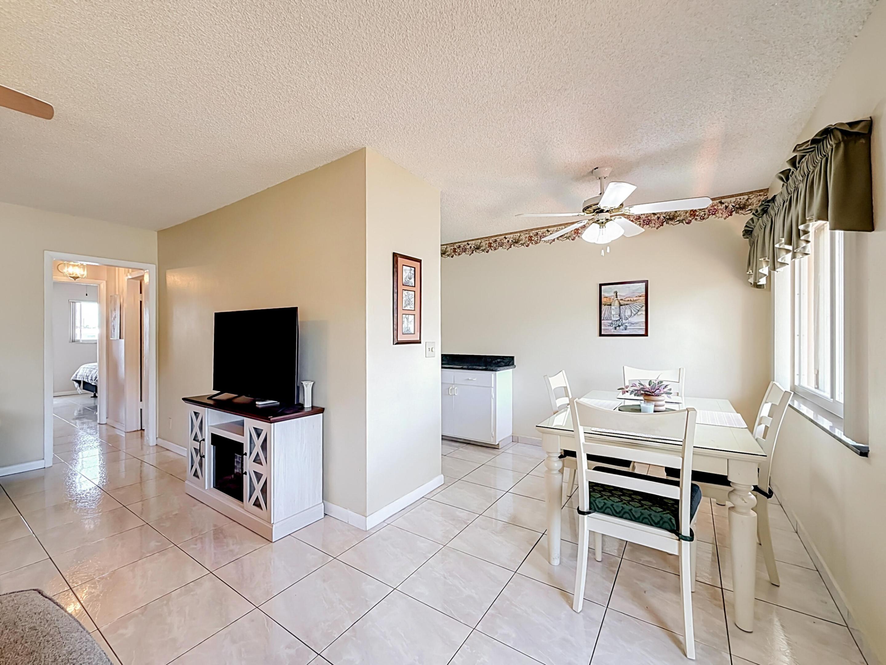 Hallandale Beach photo 3