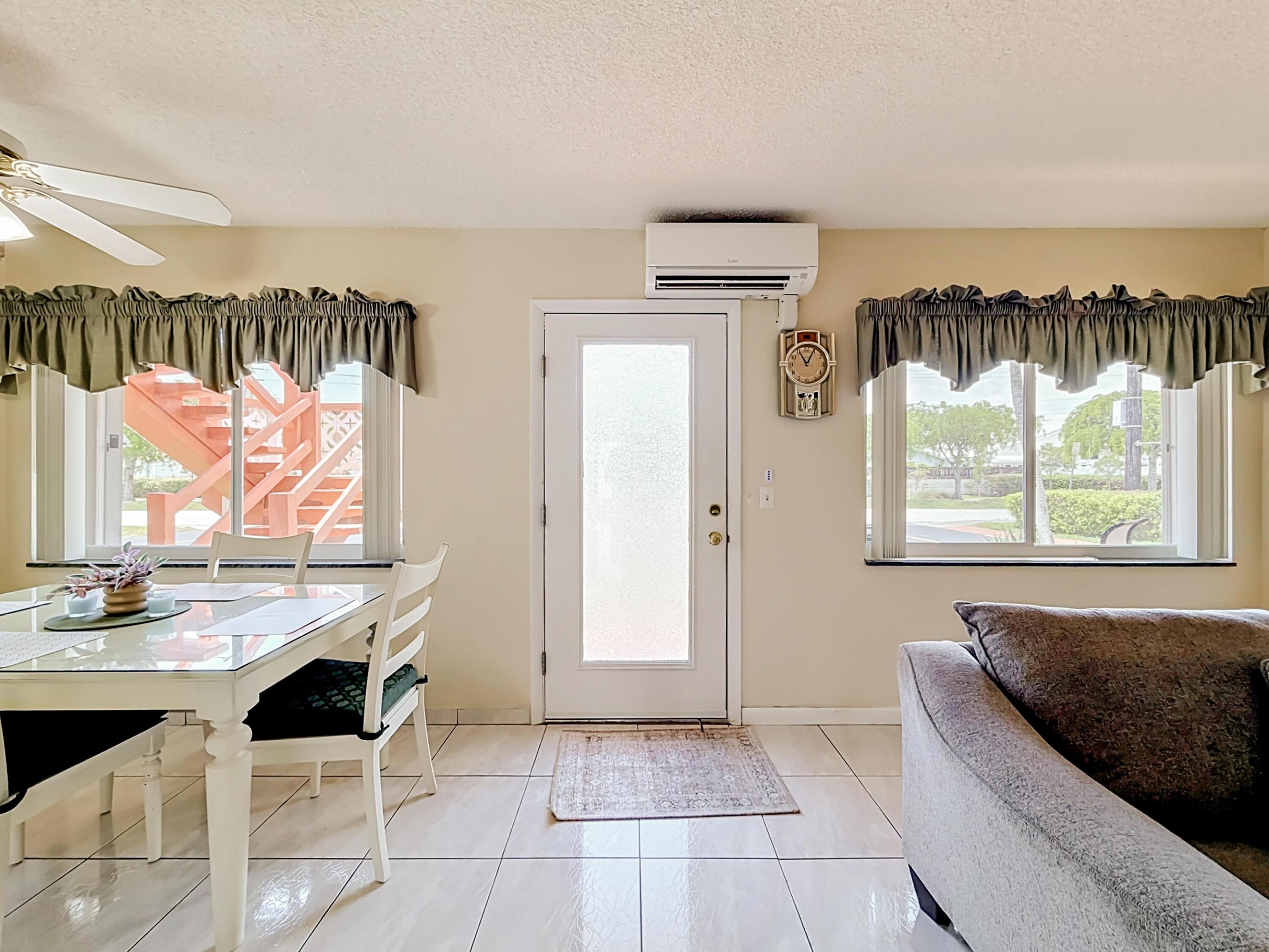 Hallandale Beach photo 4