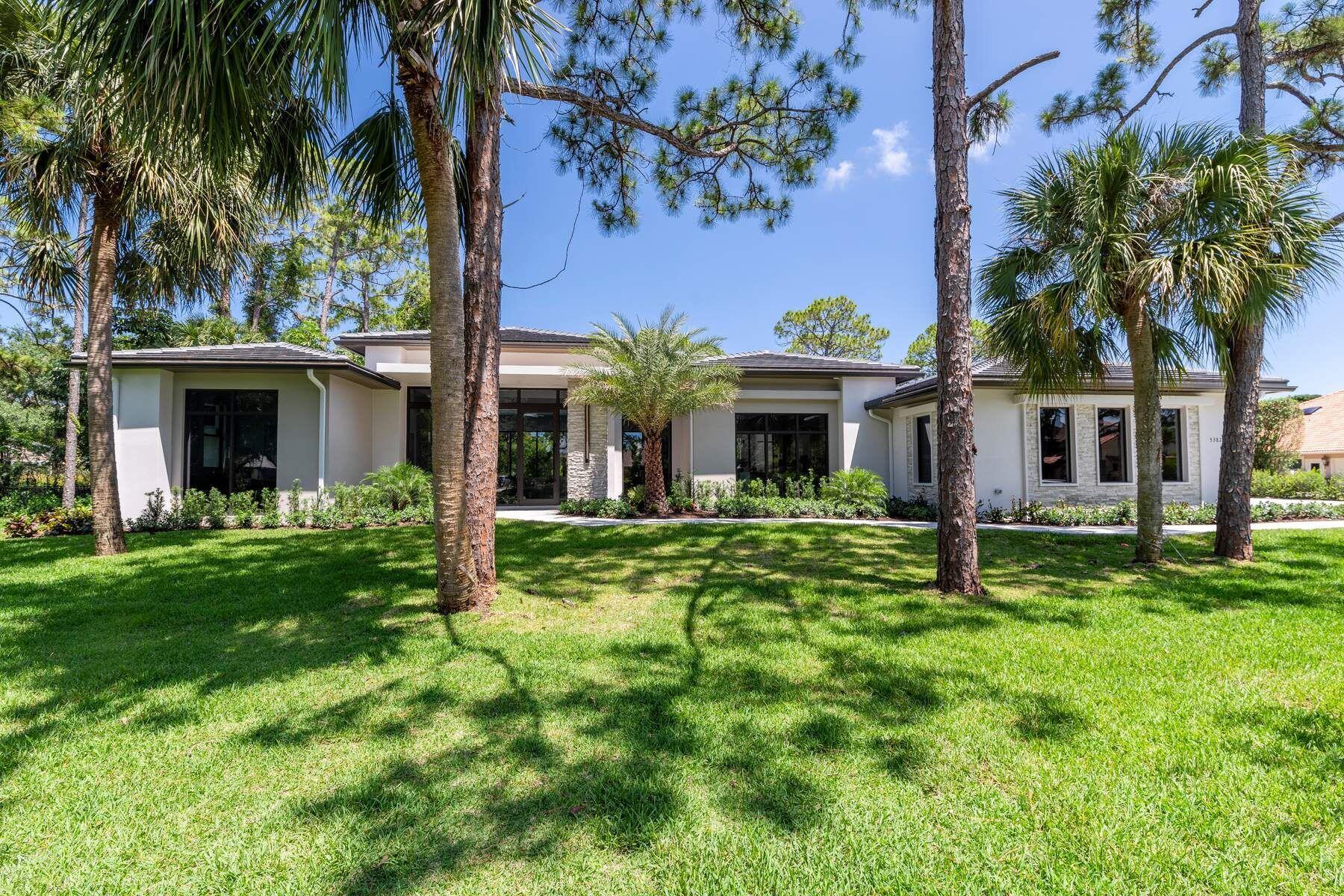 Palm Beach Gardens photo 1