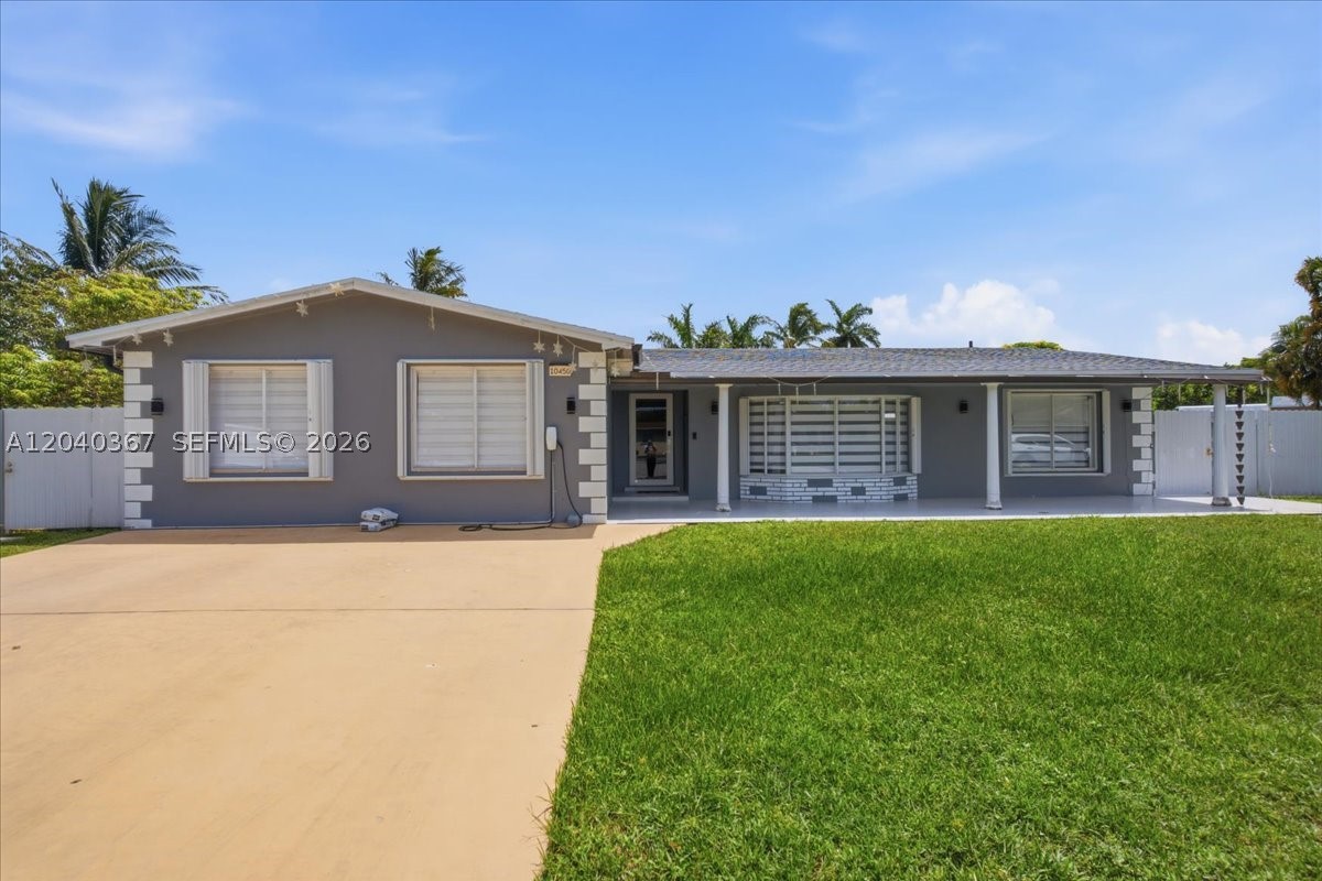 Pembroke Pines photo 3