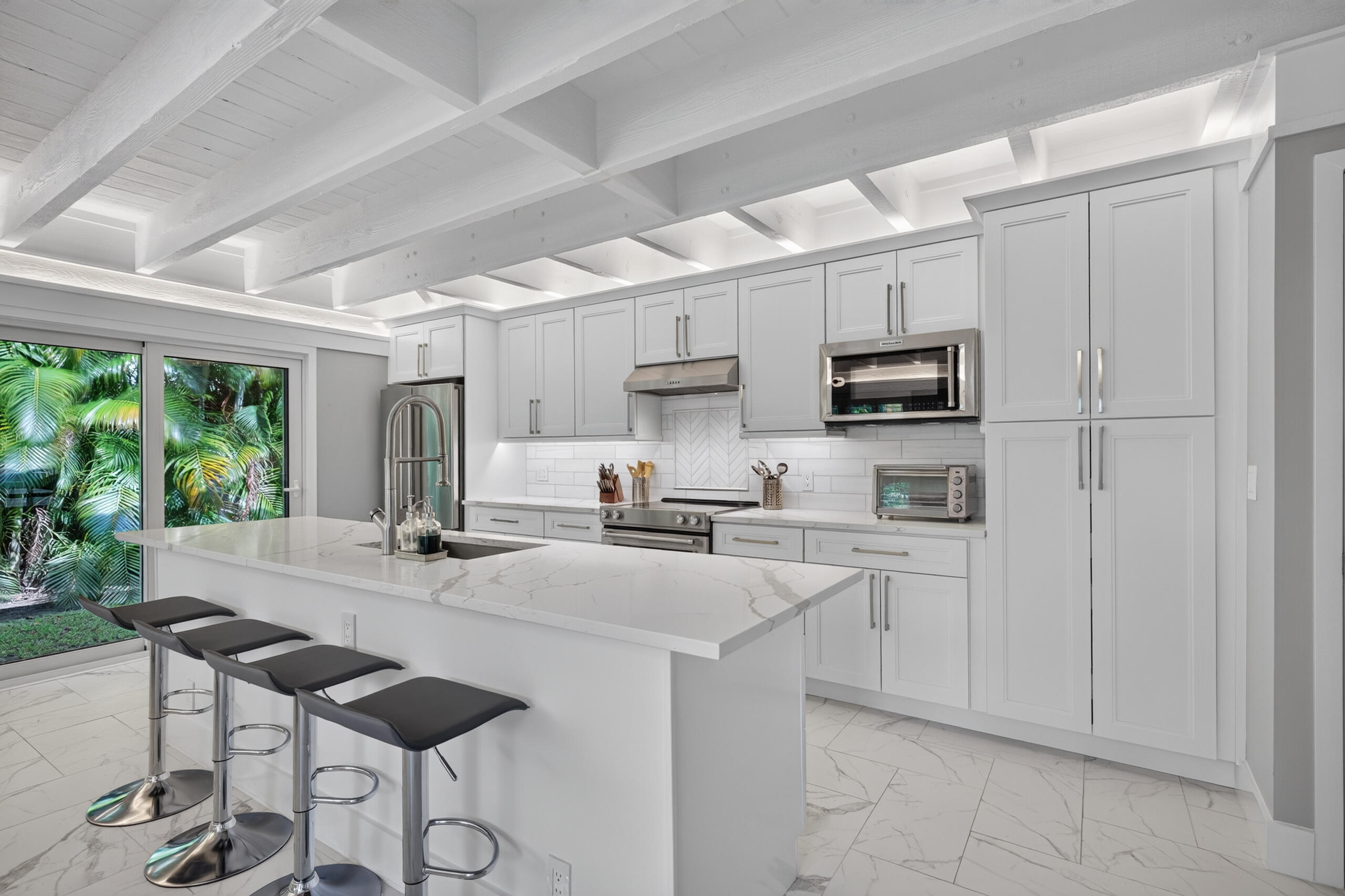 Wilton Manors photo 3