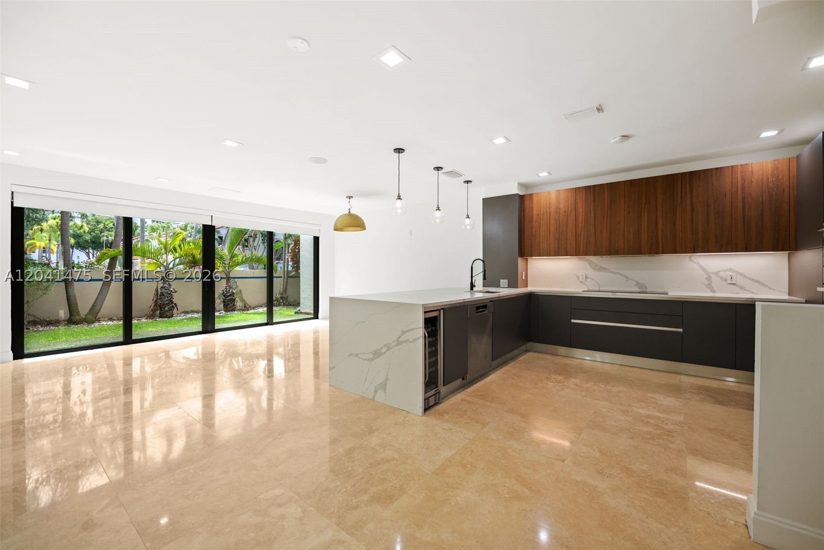 Aventura photo 3