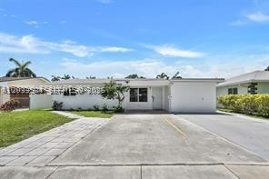 Hallandale Beach photo 1