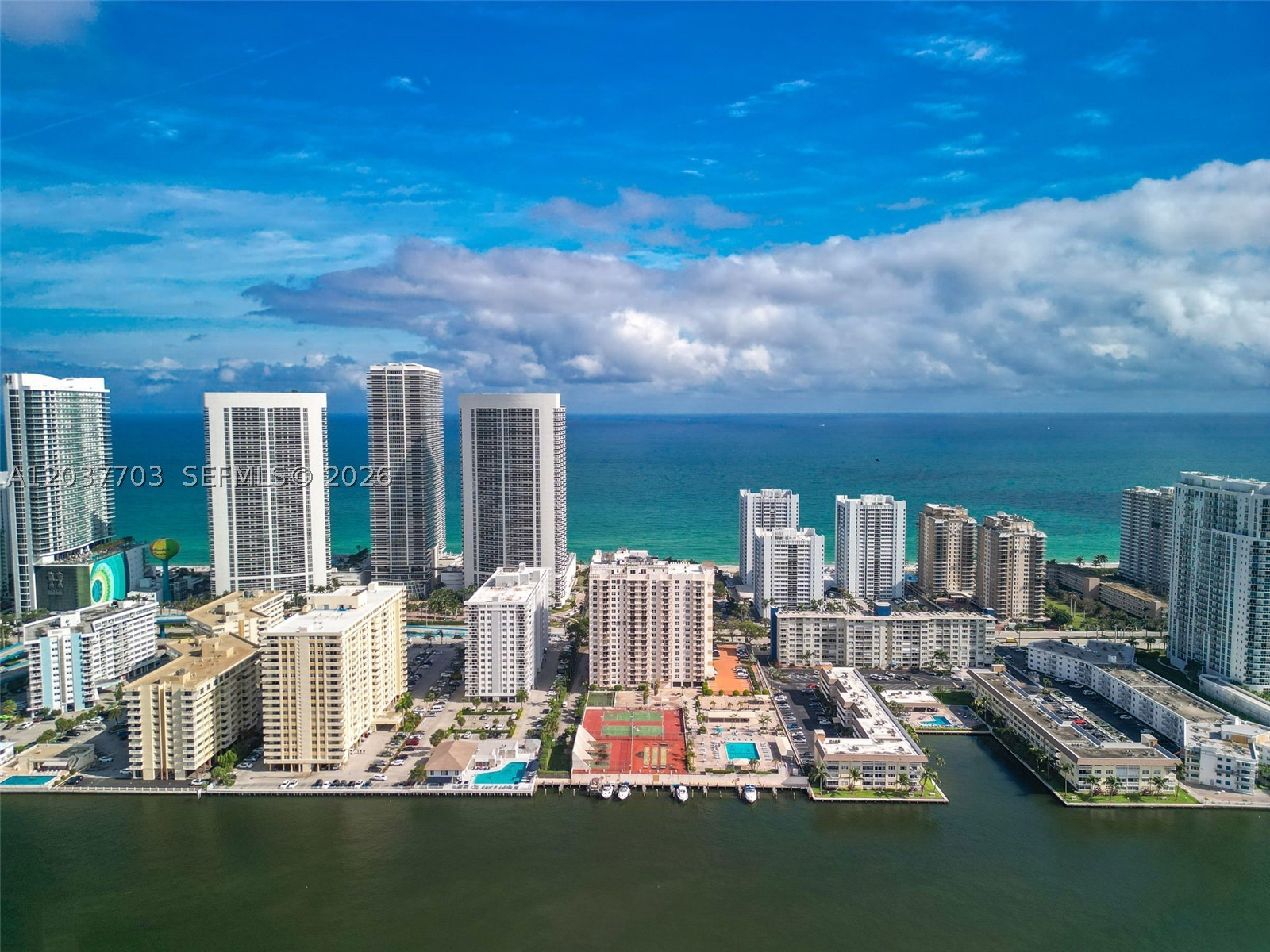 Hallandale Beach photo 2
