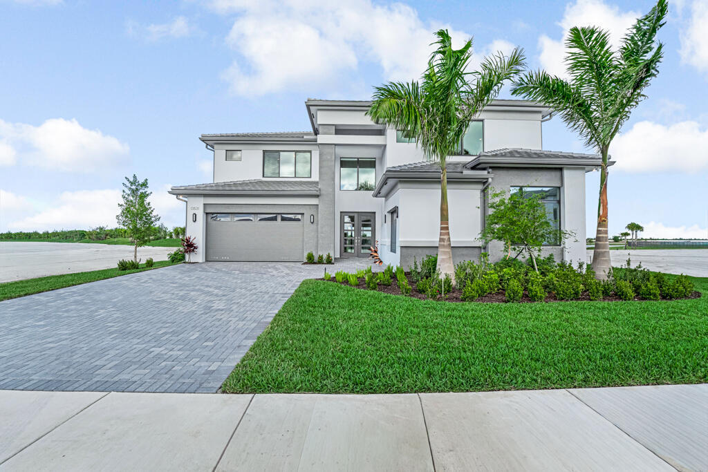 Palm Beach Gardens photo 1