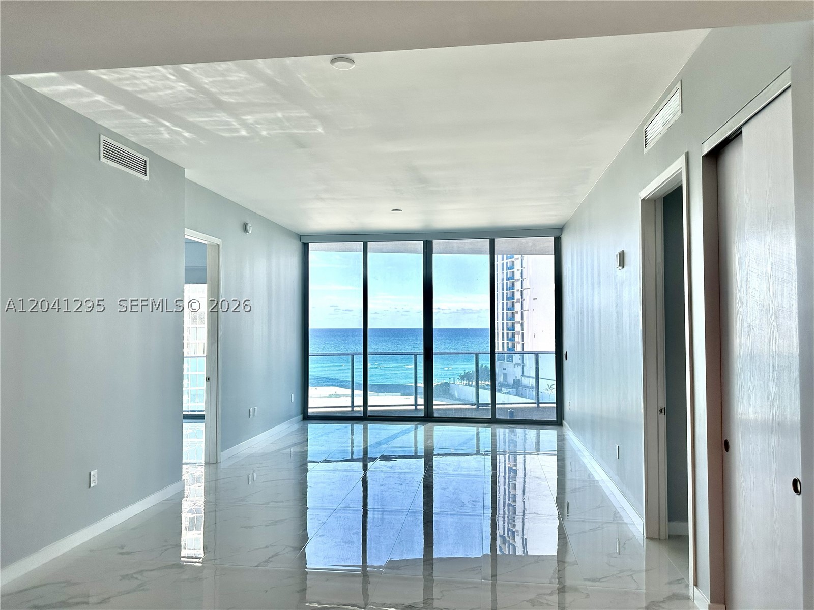 Sunny Isles Beach photo 2