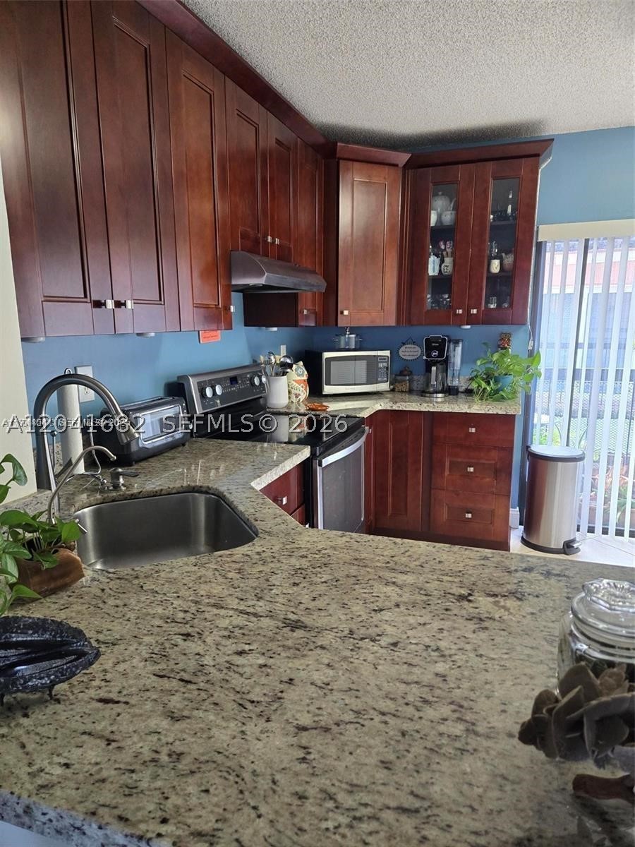Hialeah photo 5
