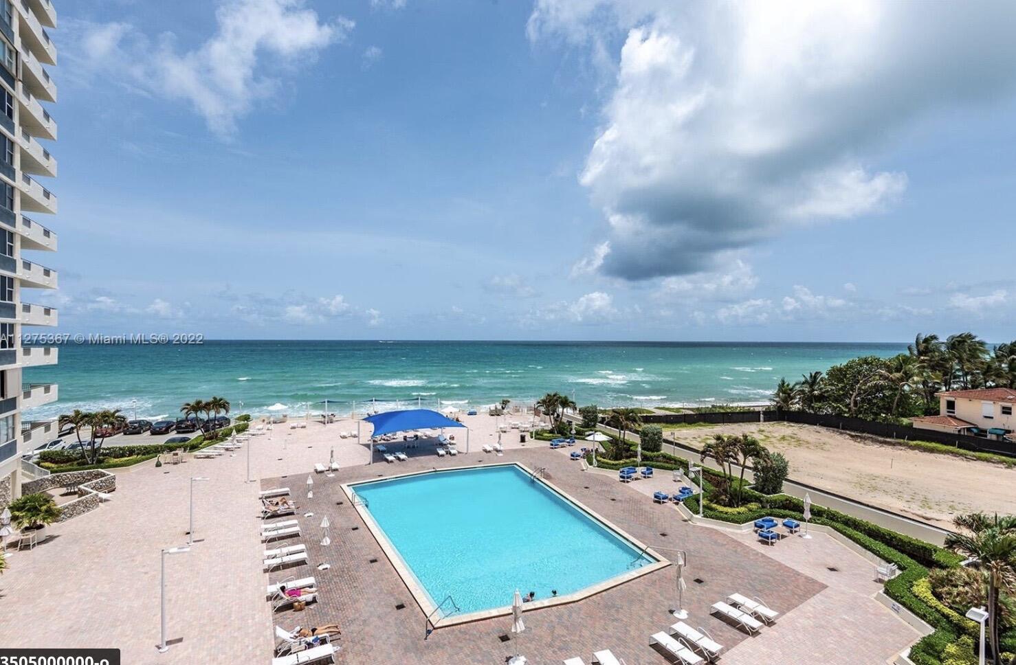 Hallandale Beach photo 2