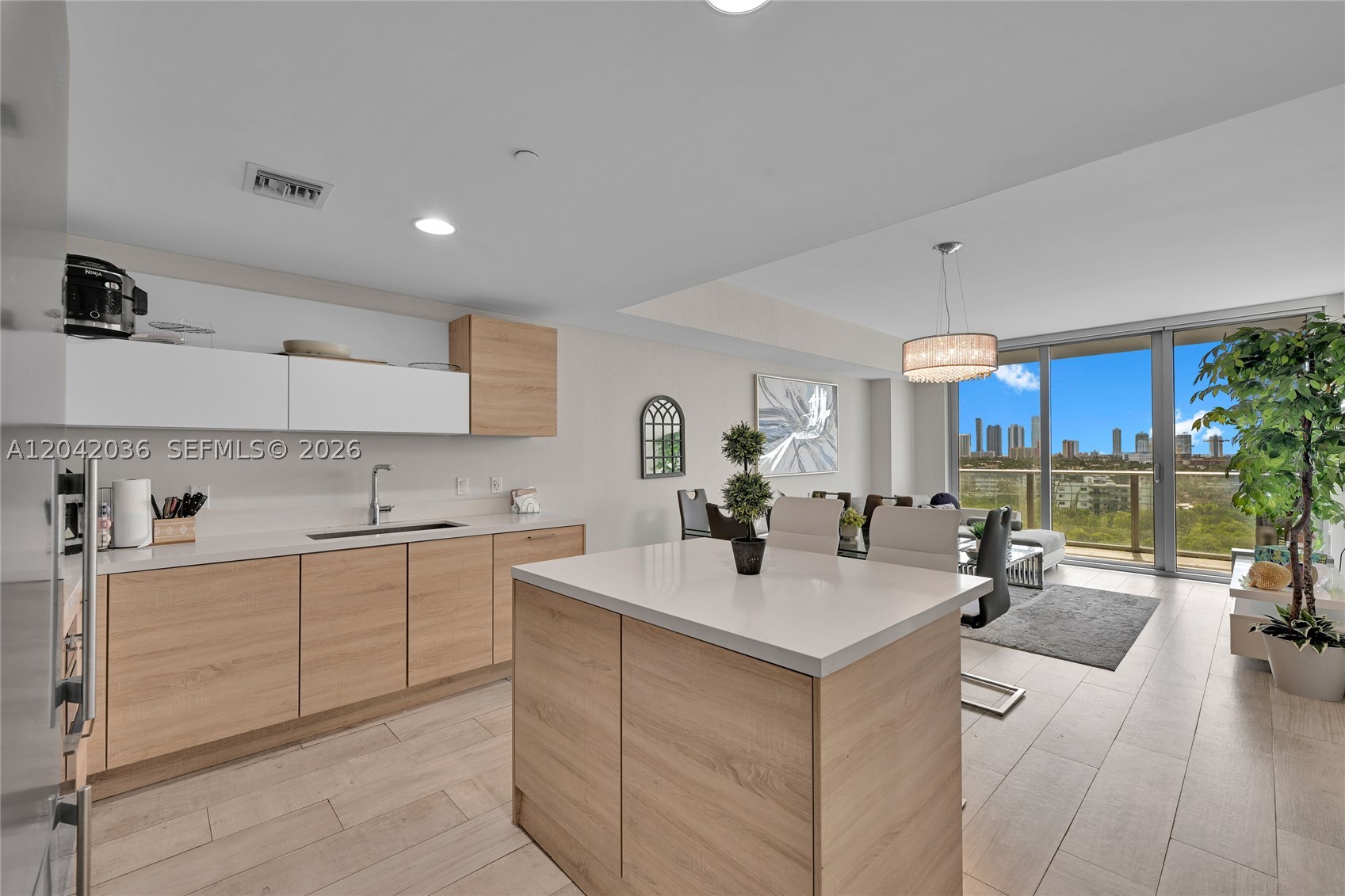 North Miami Beach photo 5