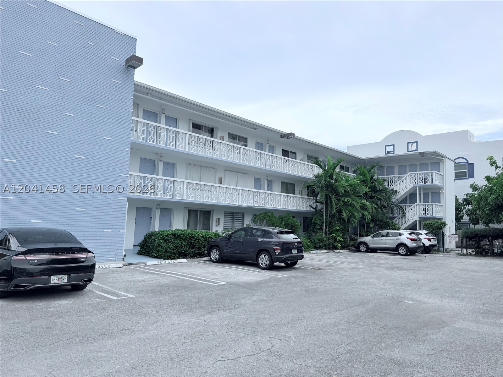Bay Harbor Islands photo 1