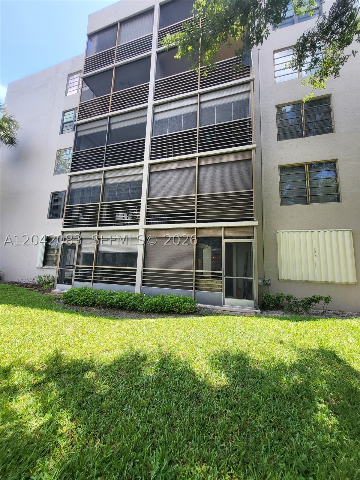 Pembroke Pines photo 1