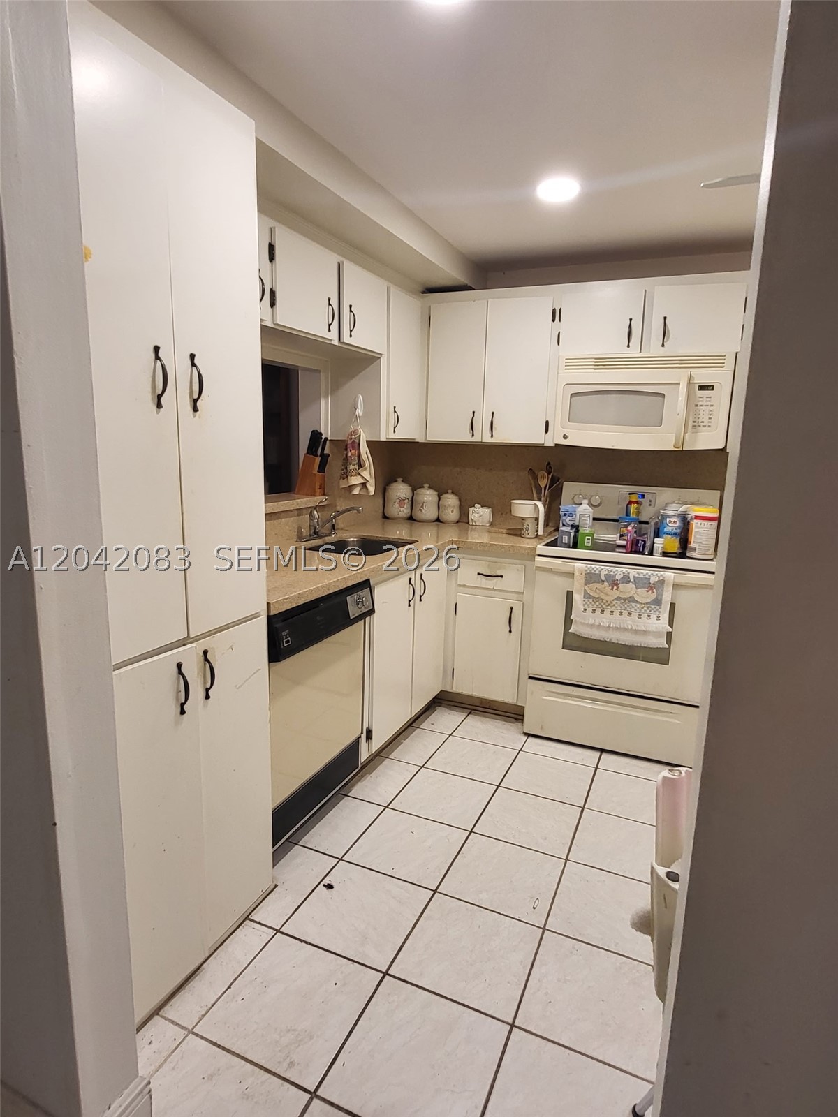 Pembroke Pines photo 4
