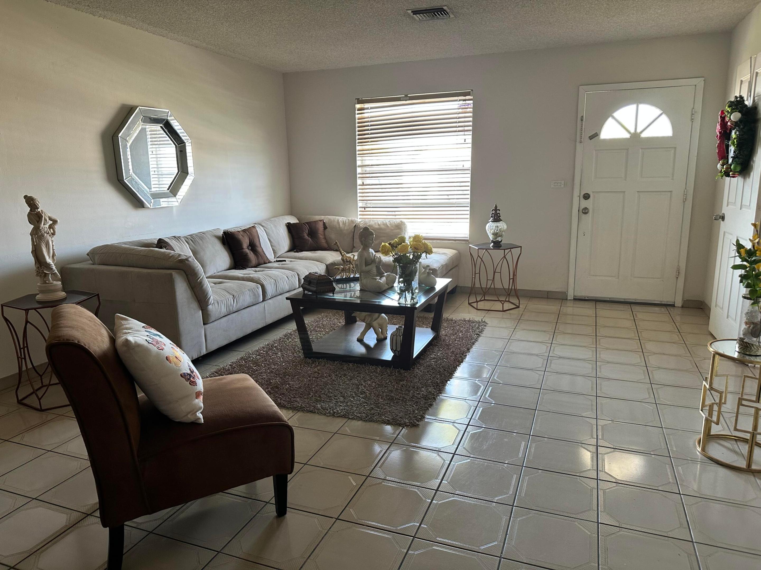 Hialeah photo 3