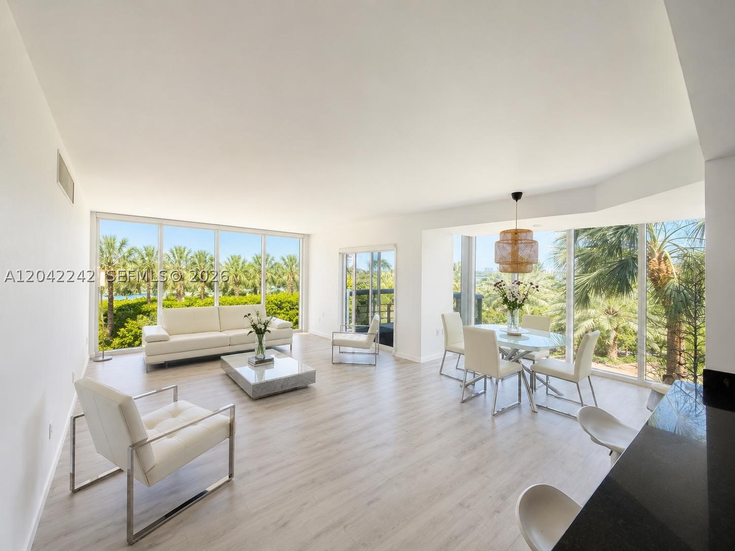 Bal Harbour photo 2