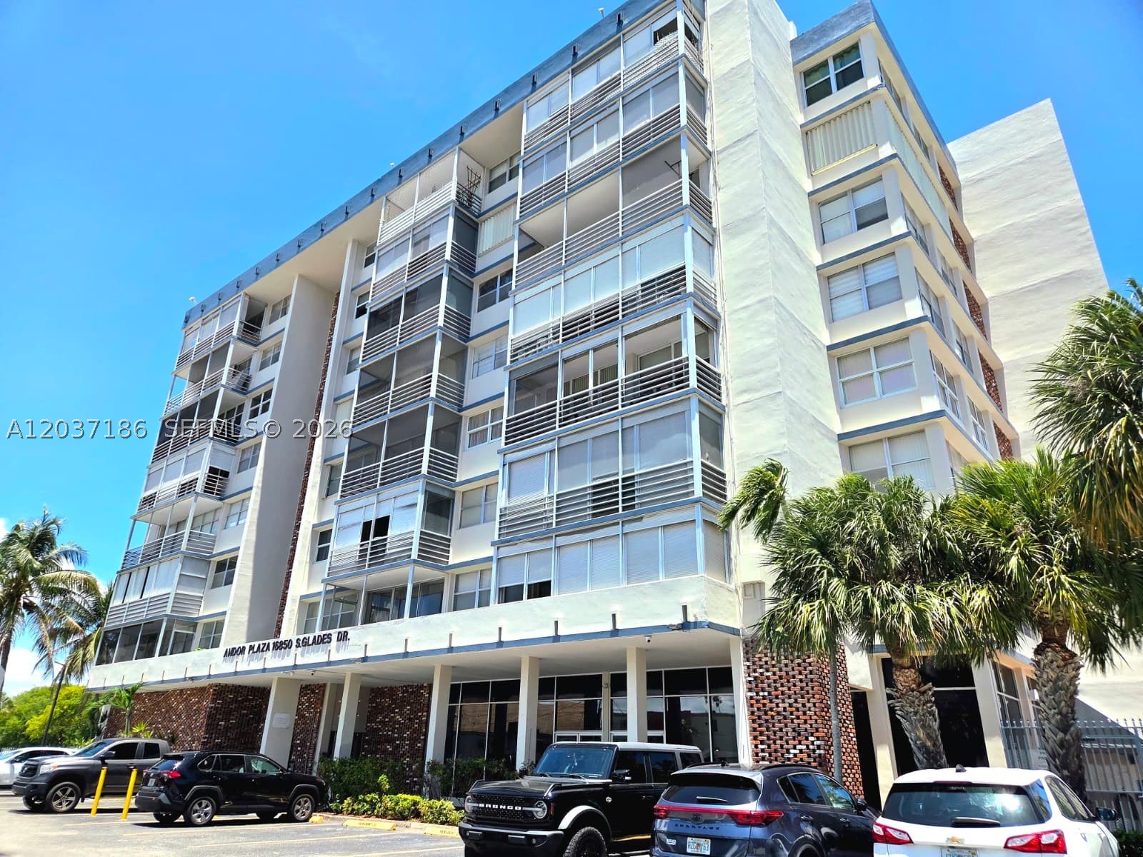 North Miami Beach photo 1