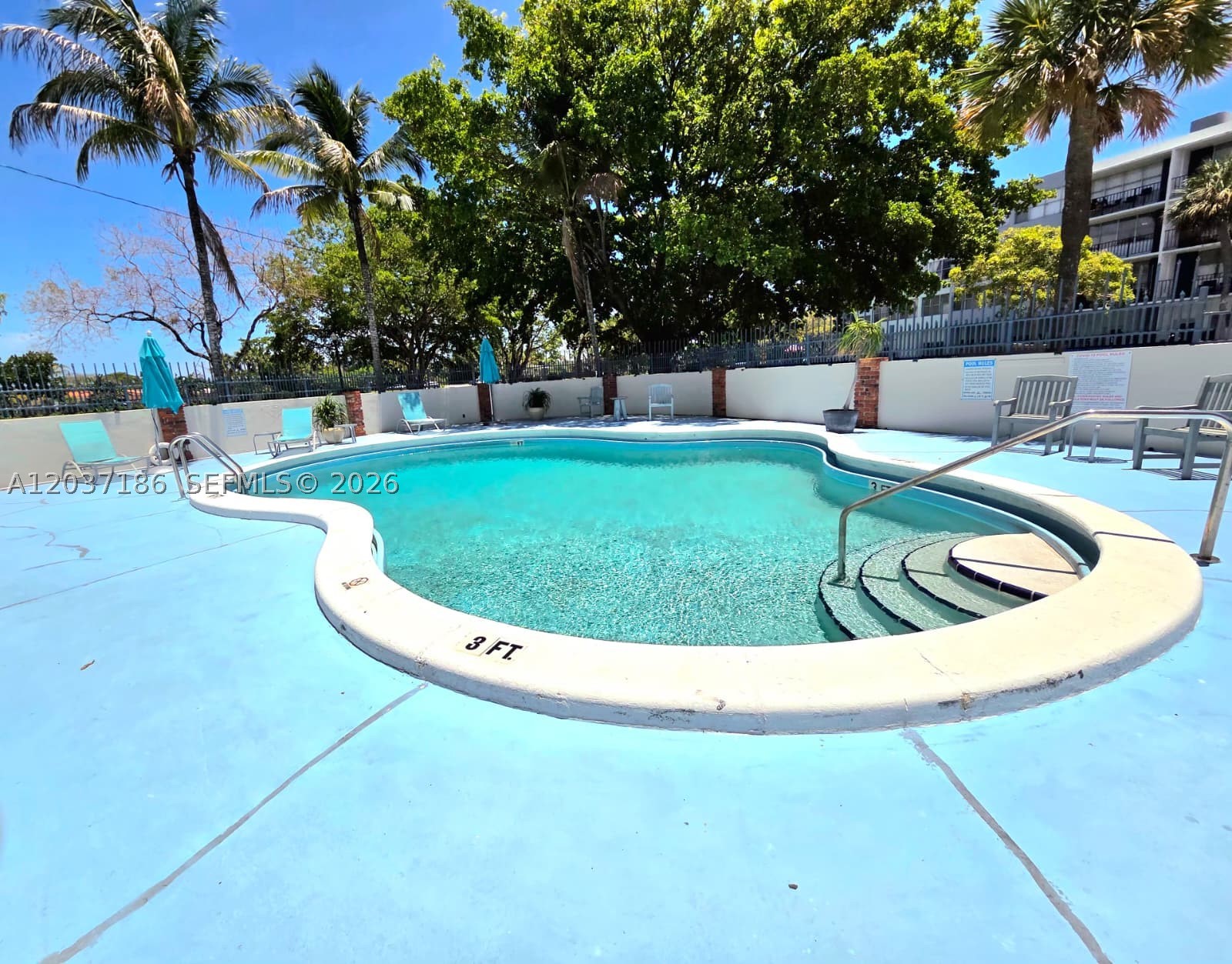 North Miami Beach photo 2