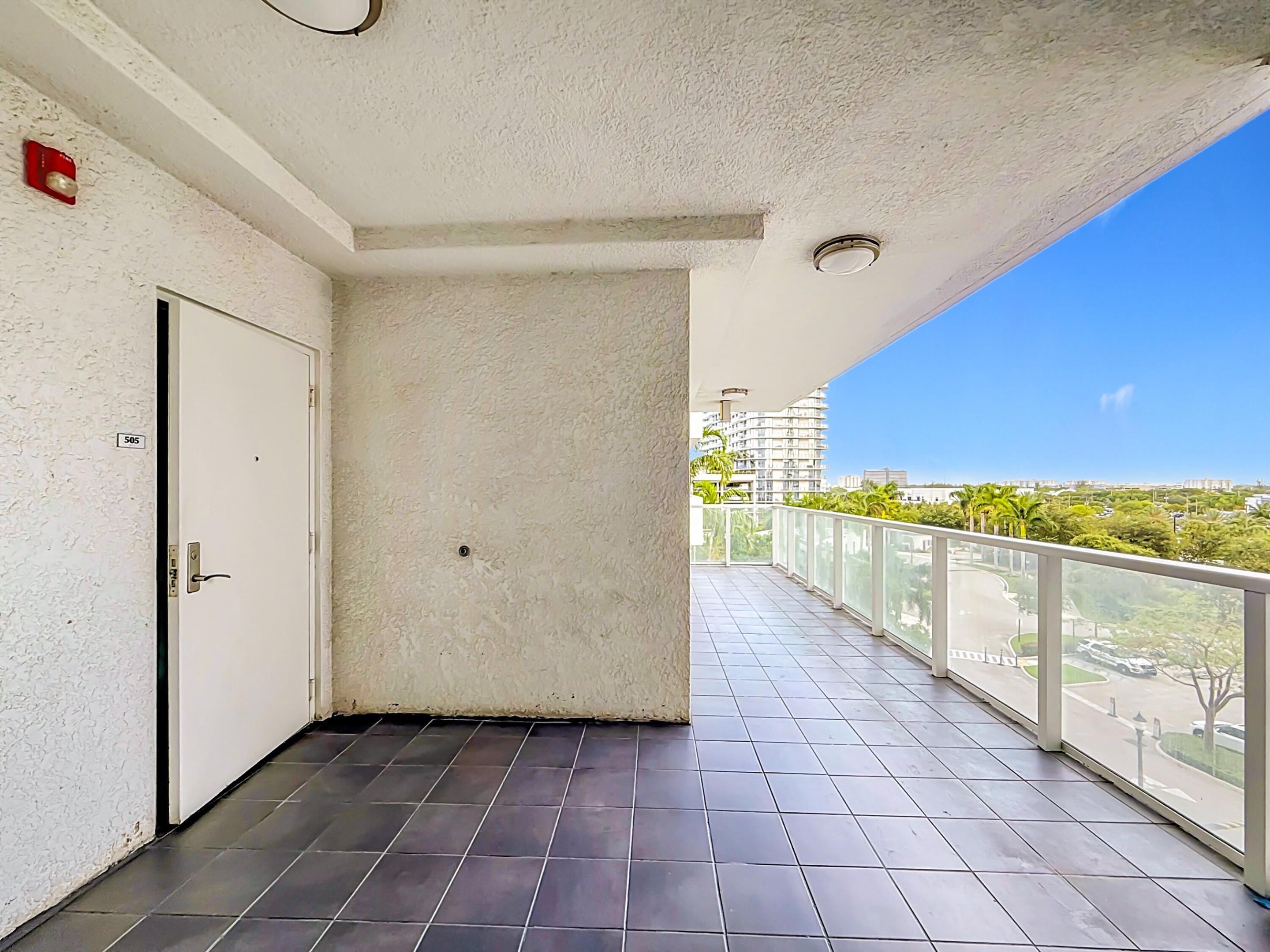 North Miami photo 4