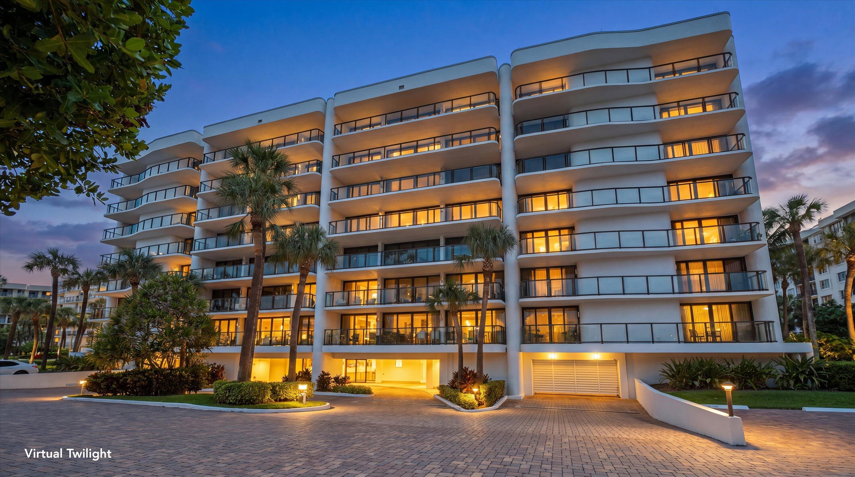 Palm Beach photo 1
