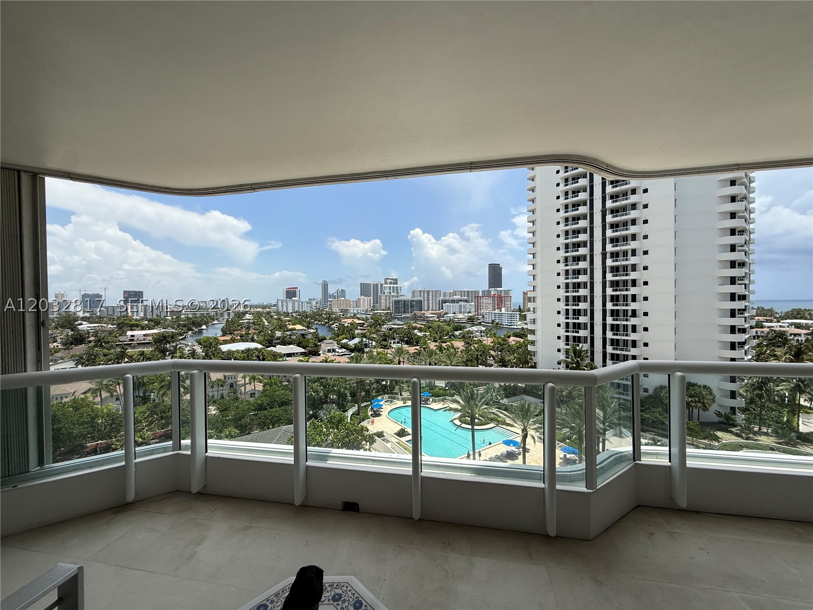 Aventura photo 3