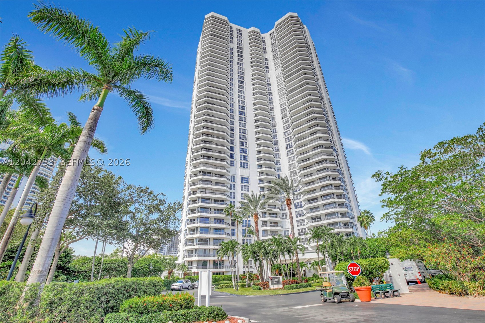 Aventura photo 2