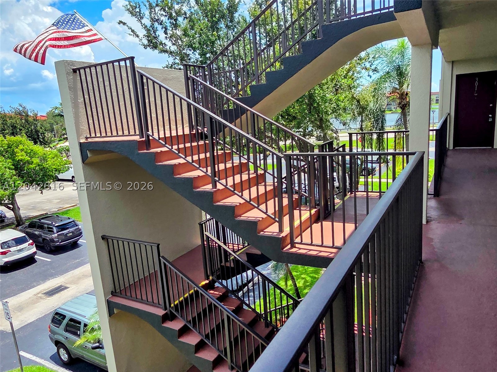 Pembroke Pines photo 1
