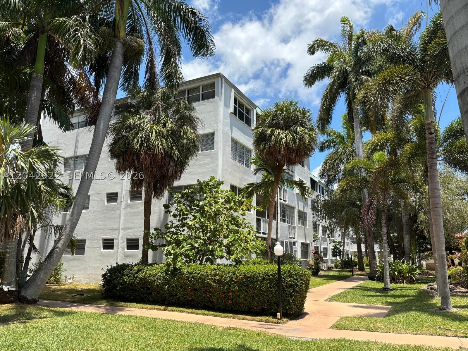 Hallandale Beach photo 1