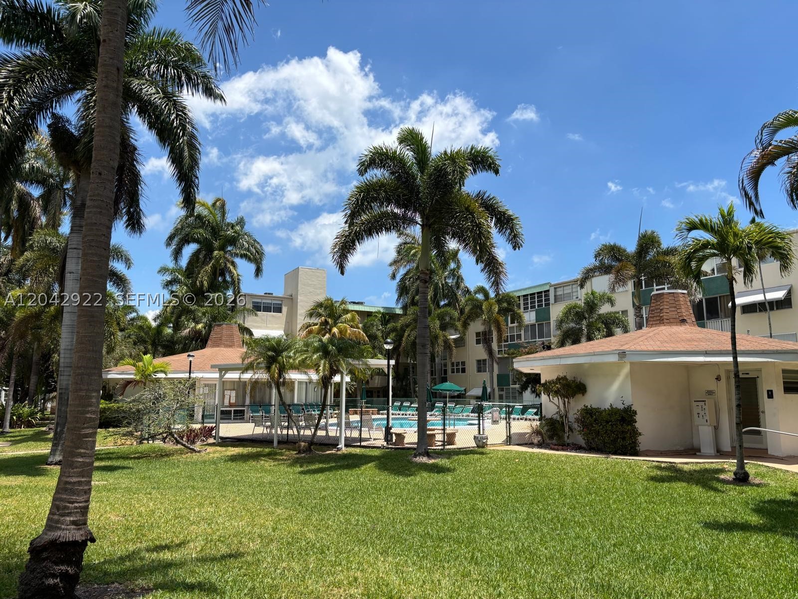 Hallandale Beach photo 3