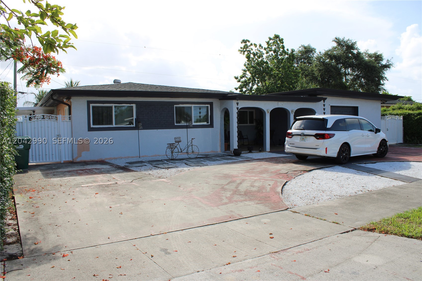 Hialeah photo 3