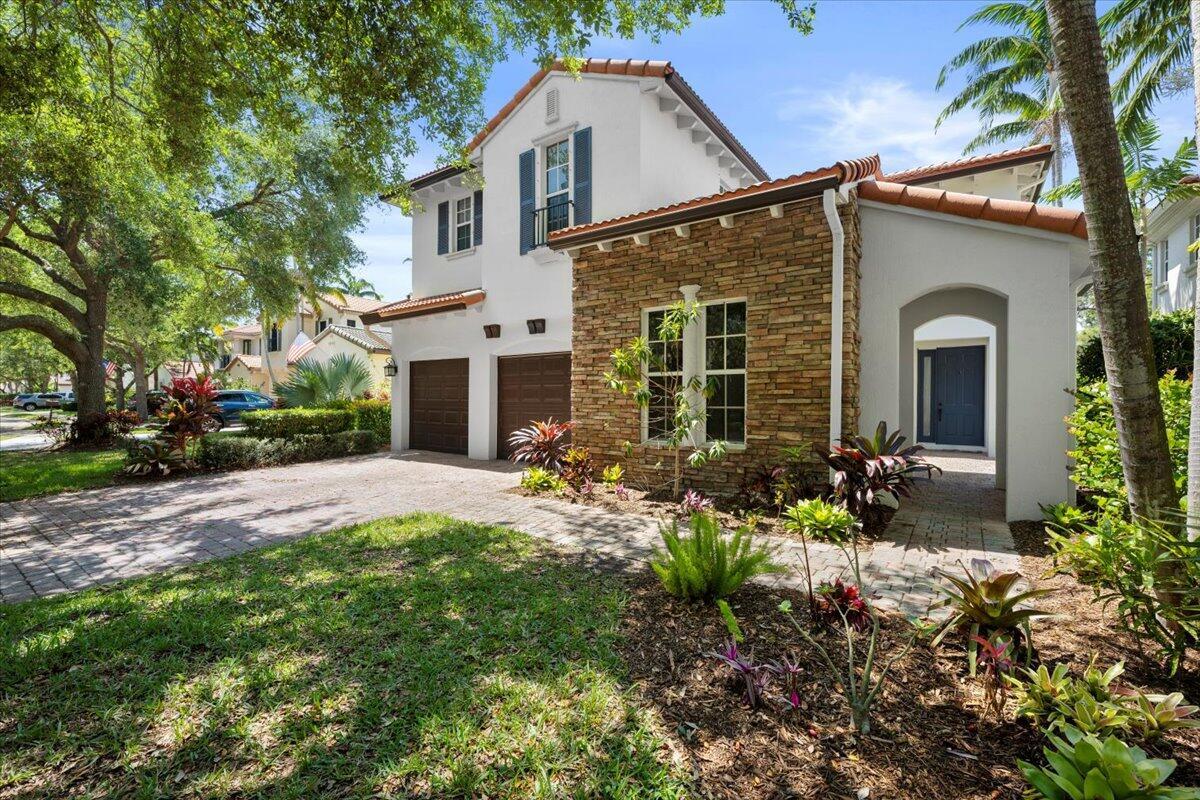 Palm Beach Gardens photo 1