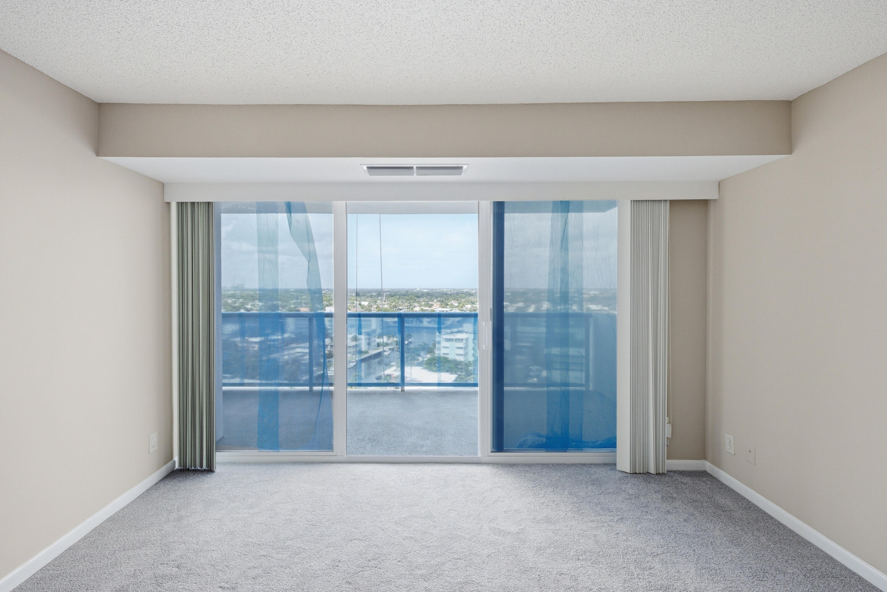 Fort Lauderdale photo 4