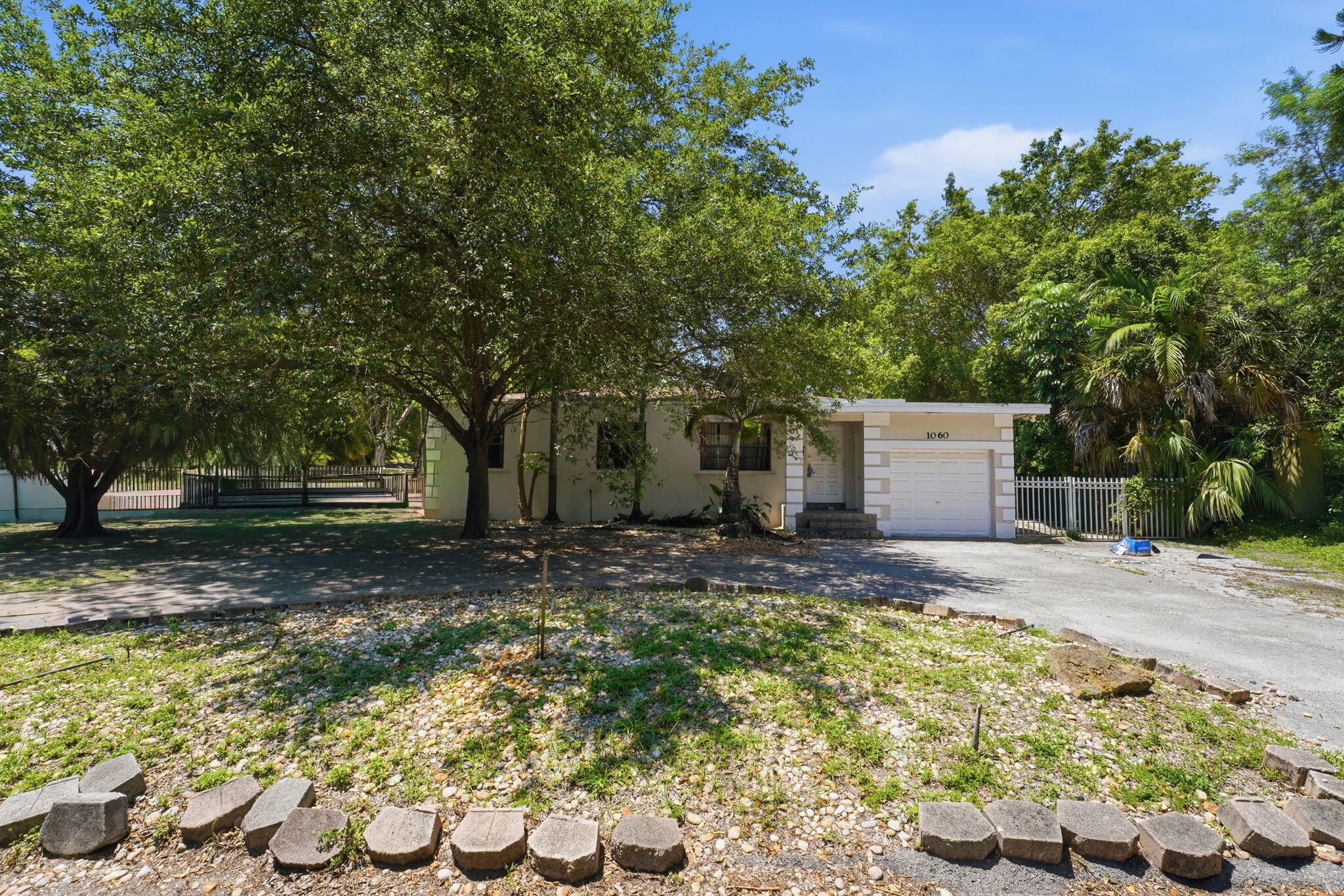 North Miami photo 1
