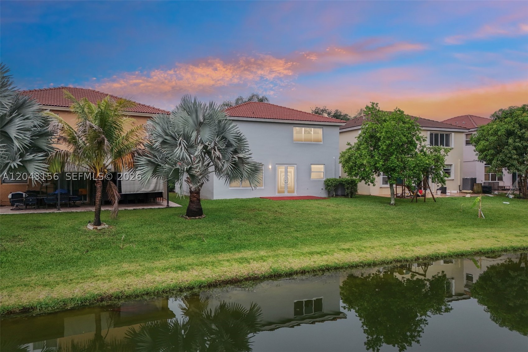 Pembroke Pines photo 3