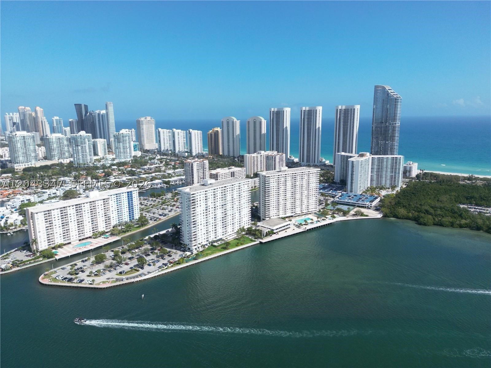 Sunny Isles Beach photo 1