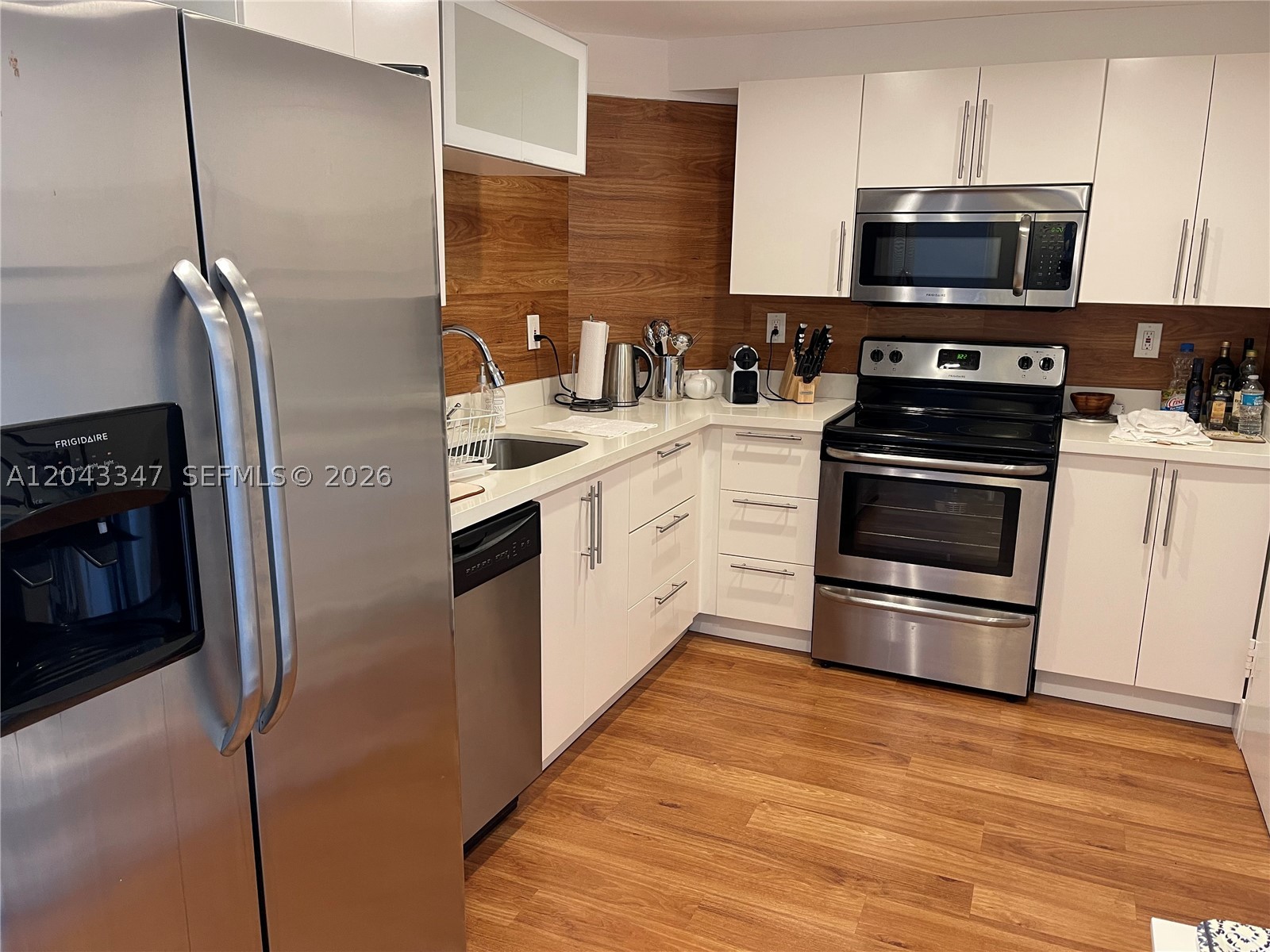 Sunny Isles Beach photo 2