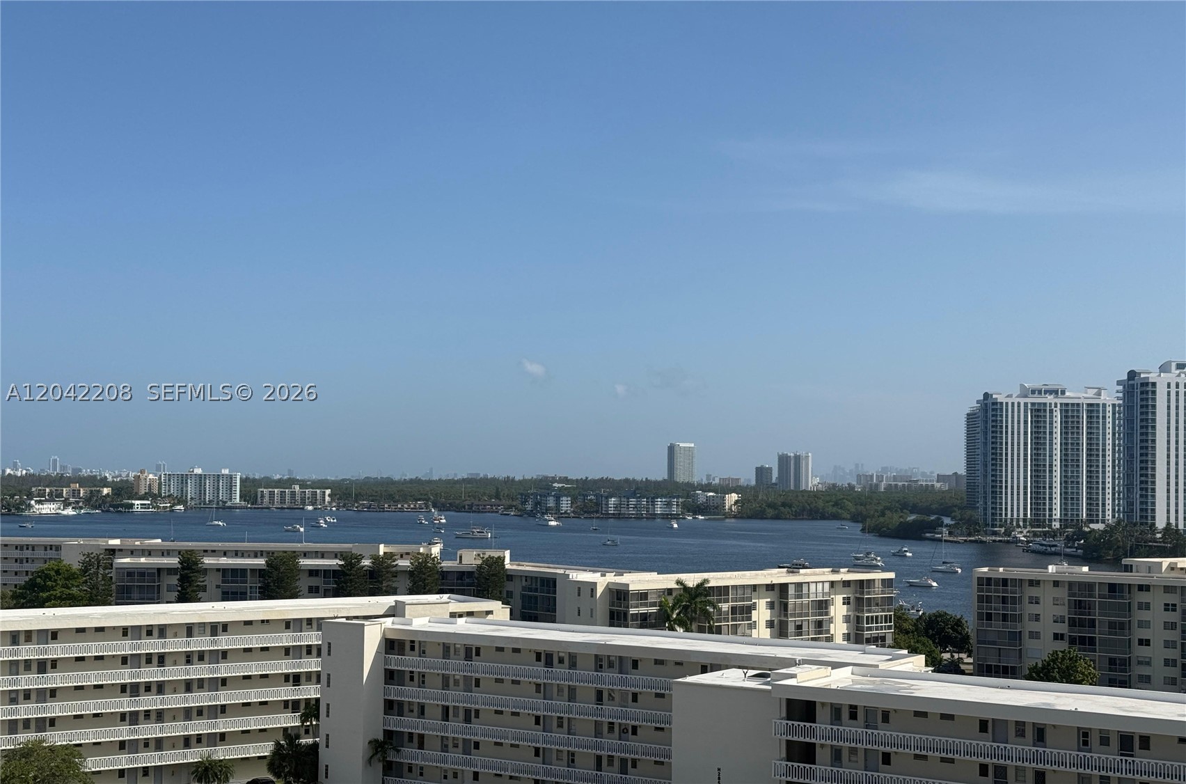 Aventura photo 2
