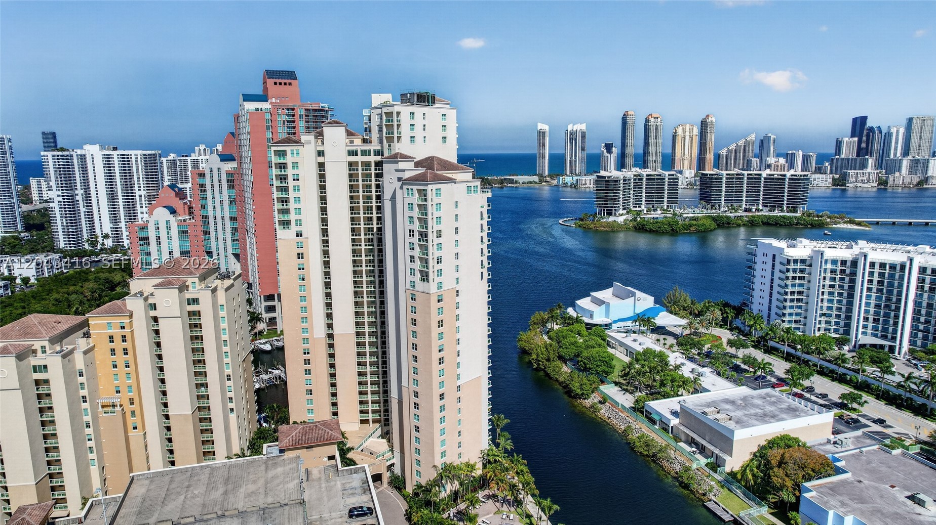 Aventura photo 1