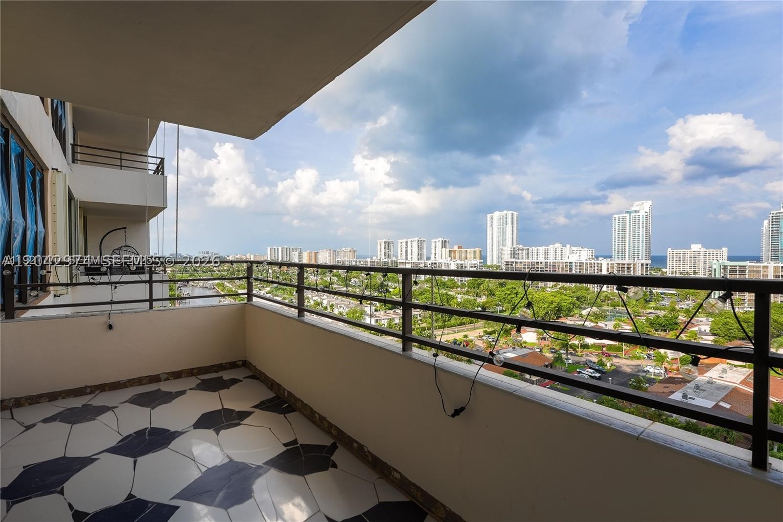 Hallandale Beach photo 2