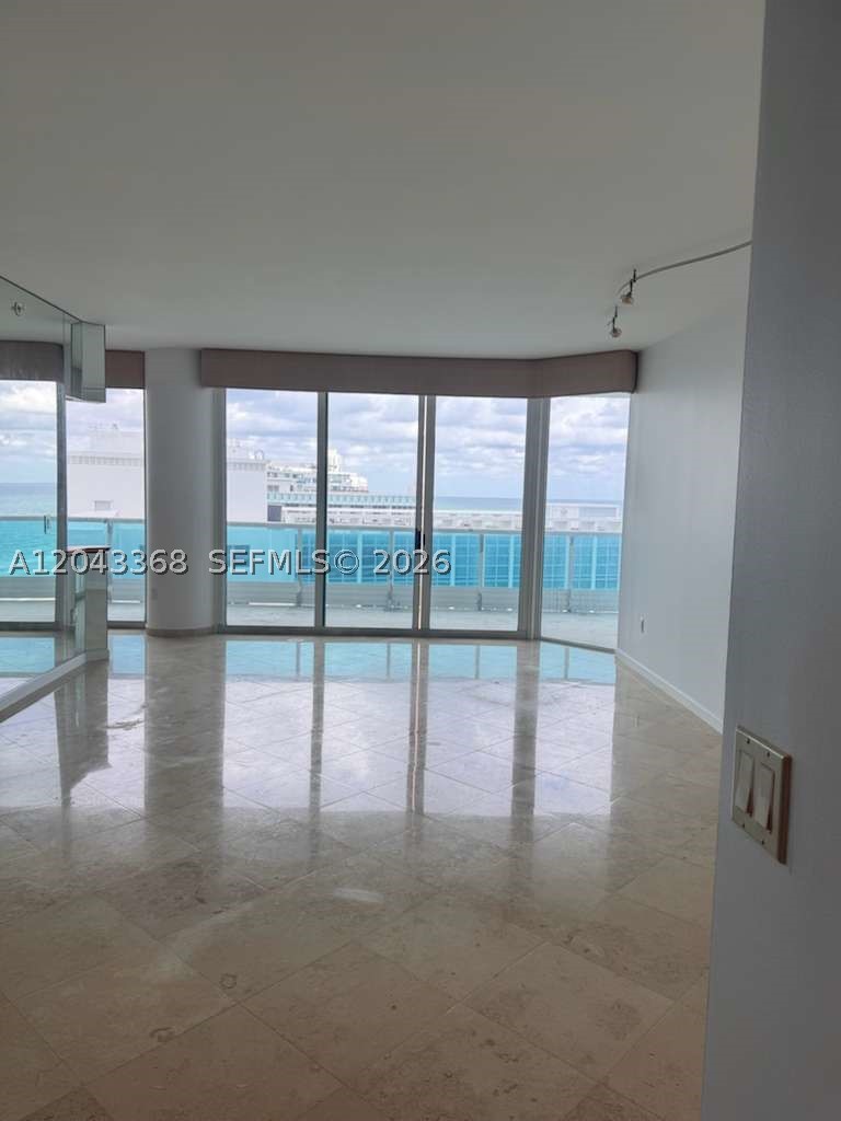 Miami Beach photo 5