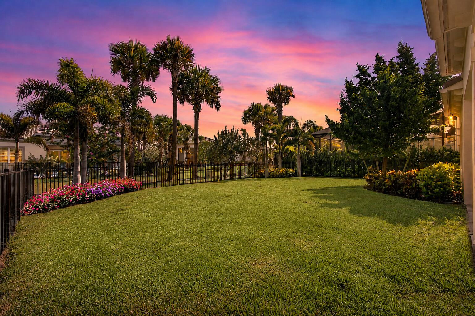 Palm Beach Gardens photo 1