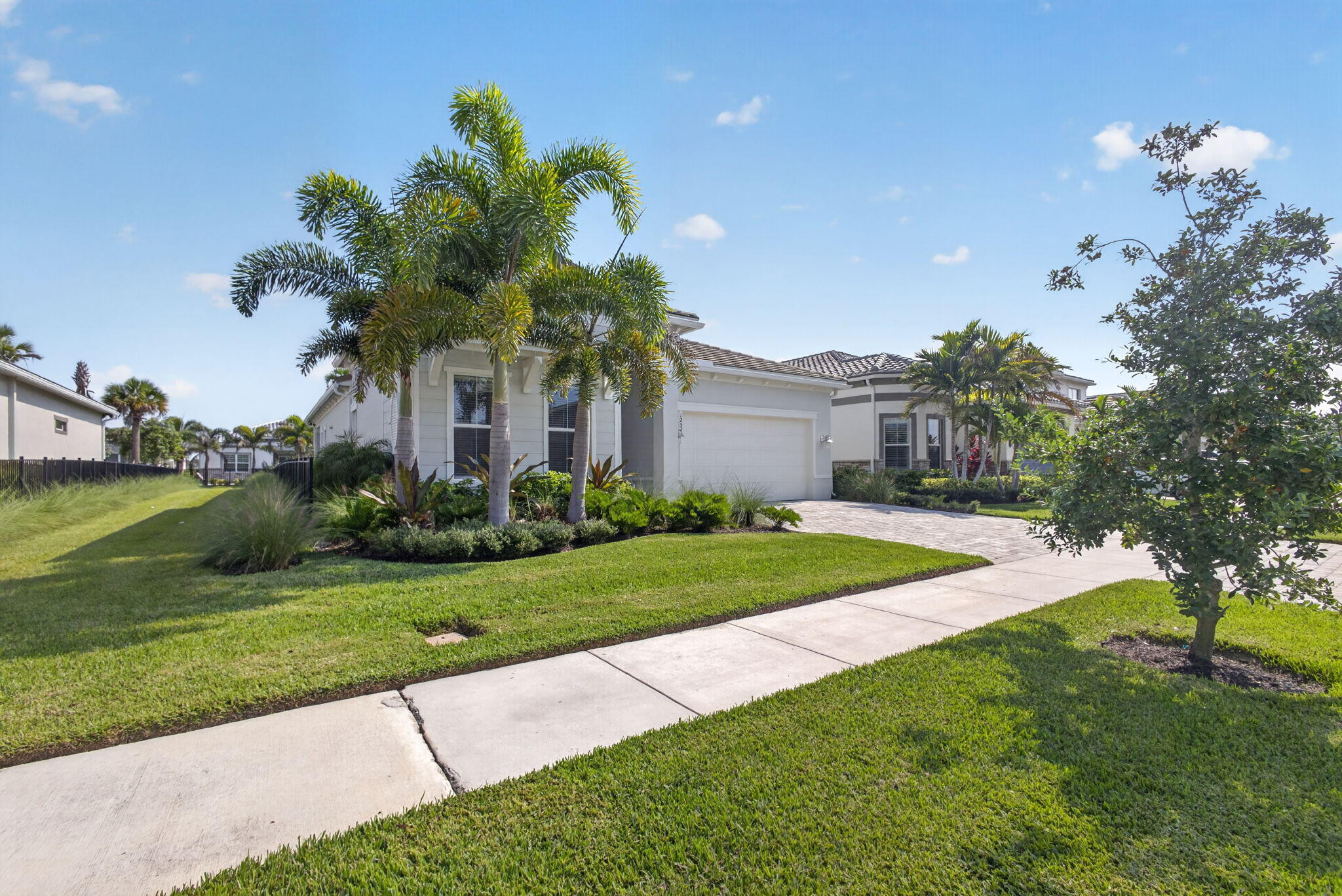 Palm Beach Gardens photo 3